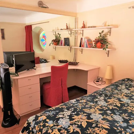 Apartamento Casa Alexandra In Centro E A Pochi Passi Dal Mare